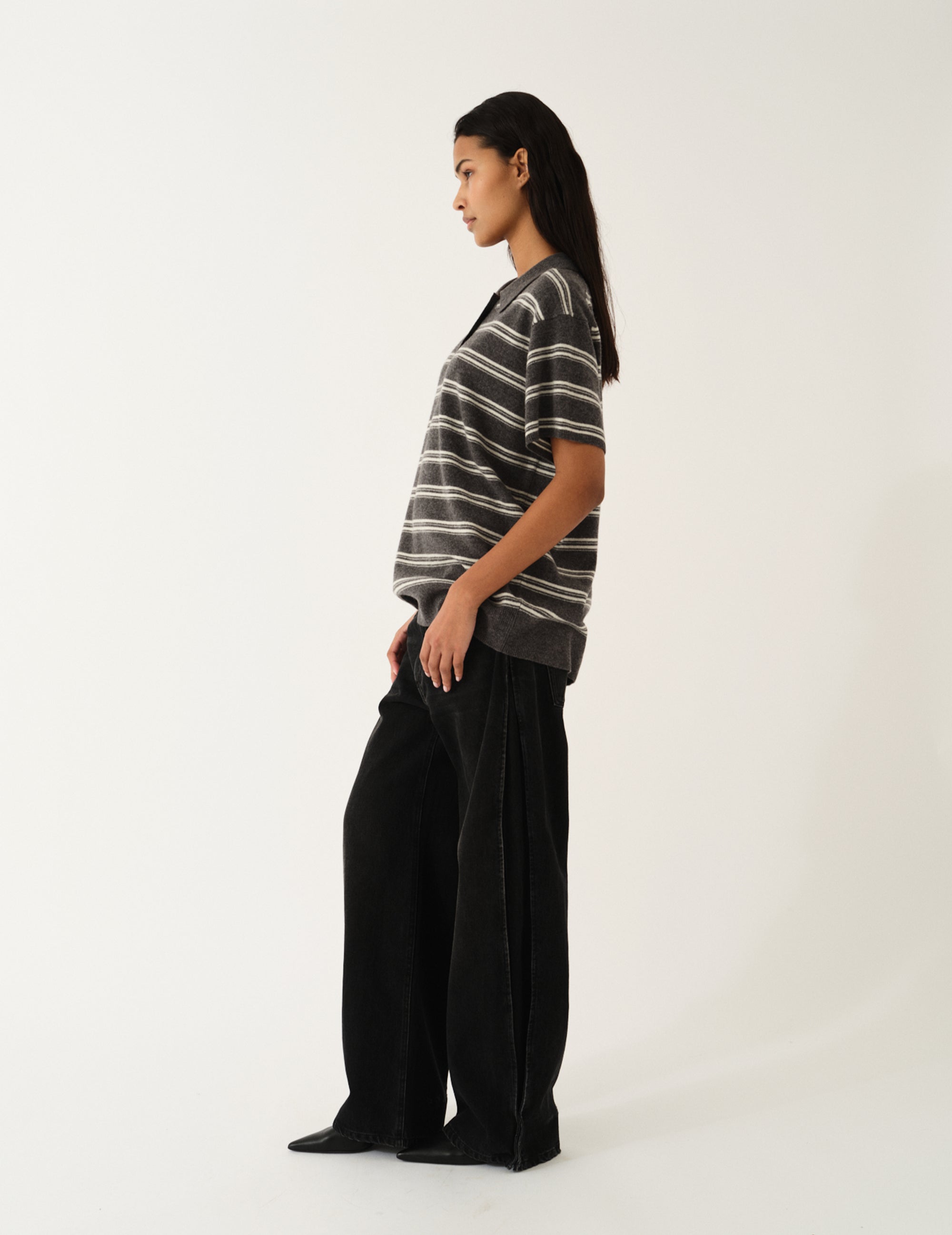 Darcy Barrel Jeans Washed Black Denim 24 / Washed Black Denim