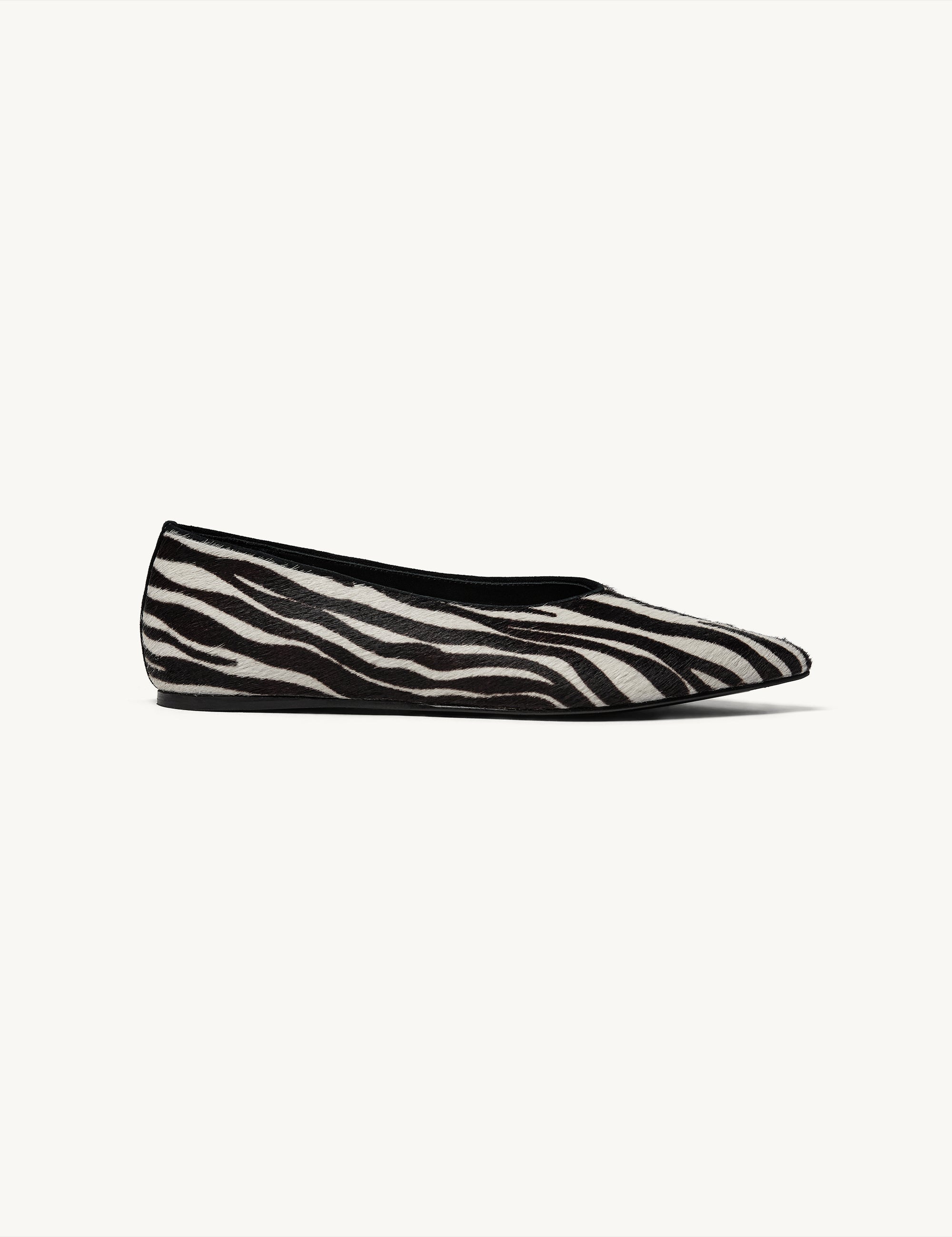 Hailey Pony Ballerina Black/White