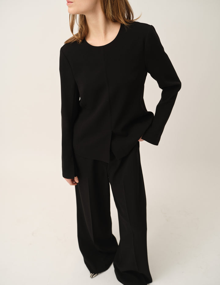 Crepe Slit Blouse Black 4 / Black