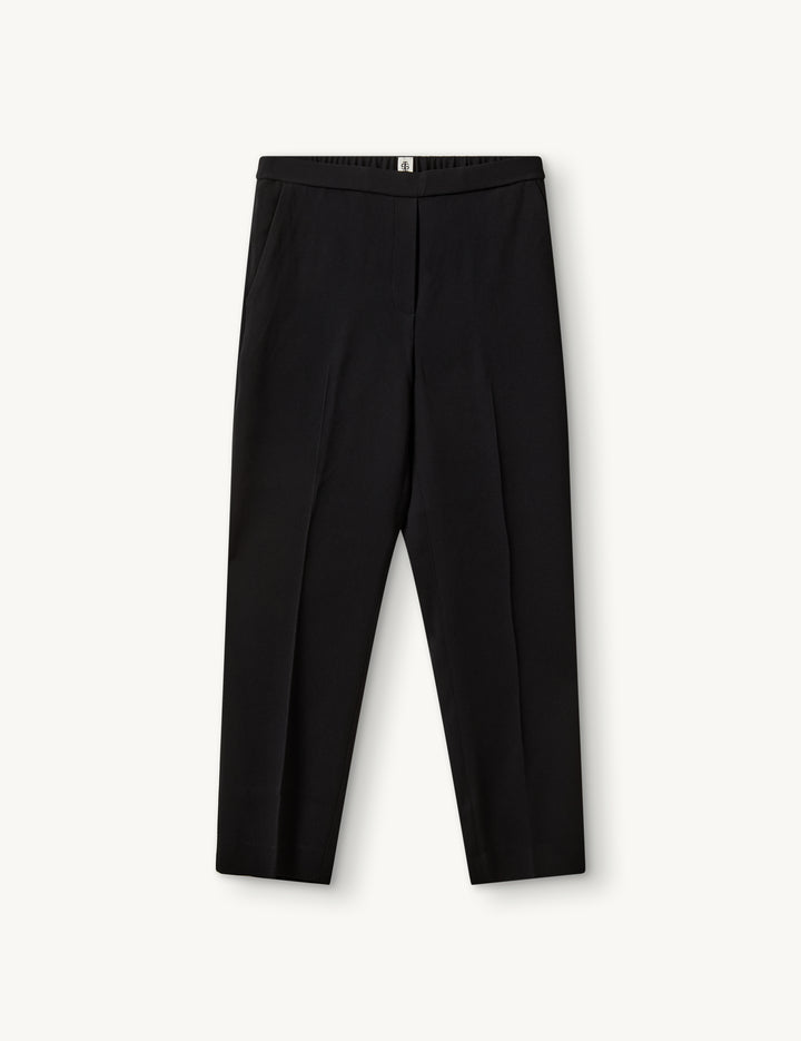 Crepe Pull On Black 4 / Black
