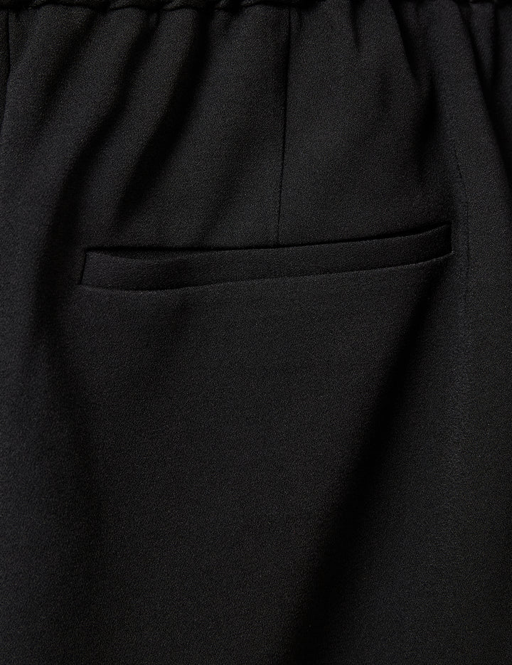 Crepe Pull On Black 4 / Black